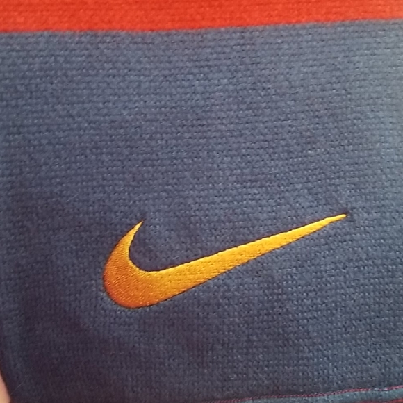 Nike soccer Scarf - Picture 4 of 4